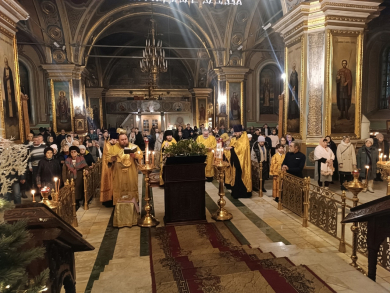 В канун Нового года в Казанском соборе совершено молебное пение на новолетие