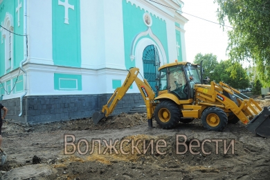 Преображается Казанский кафедральный