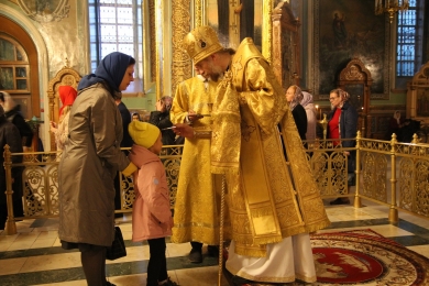 В канун Недели 16-й по Пятидесятнице владыка Леонтий совершил всенощное бдение в Казанском соборе