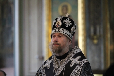 В Великий Пяток епископ Леонтий совершил вечерню с выносом Плащаницы Спасителя в Казанском соборе