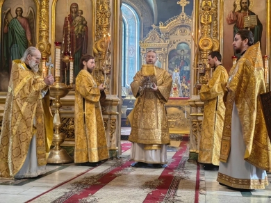 В Неделю о блудном сыне епископ Леонтий совершил Литургию в Казанском соборе