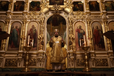 В канун Недели 27-й по Пятидесятнице епископ Леонтий совершил всенощное бдение в Казанском соборе
