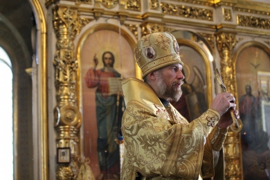 В День Крещения Руси епископ Леонтий совершил Божественную литургию