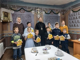Архипастырь посетил Рождественский утренник воскресной школы Казанского кафедрального собора