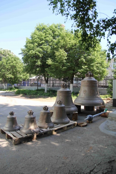 27 мая в Казанский собор привезли новые колокола