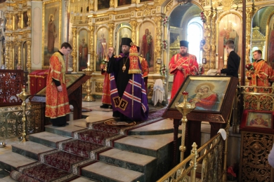 Владыка Леонтий совершил великую вечерню в Казанском соборе