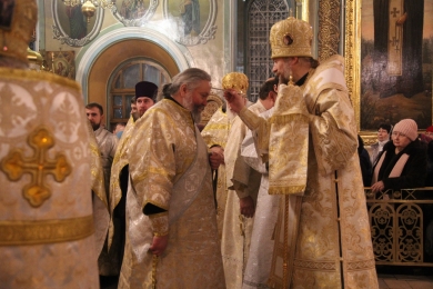 В Рождественский сочельник епископ Леонтий совершил всенощное бдение в Казанском соборе