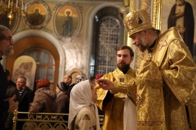 В канун Недели 21-й по Пятидесятнице епископ Леонтий совершил всенощное бдение в Казанском соборе