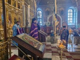В праздник Благовещения Пресвятой Богородицы епископ Леонтий совершил Литургию в Казанском соборе