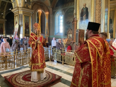 В Неделю 4-ю по Пасхе епископ Леонтий совершил Литургию в Казанском соборе