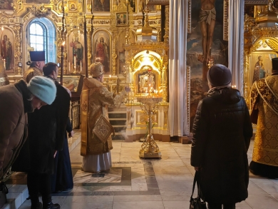 В канун Недели о Страшном Суде епископ Леонтий совершил всенощное бдение в Казанском соборе
