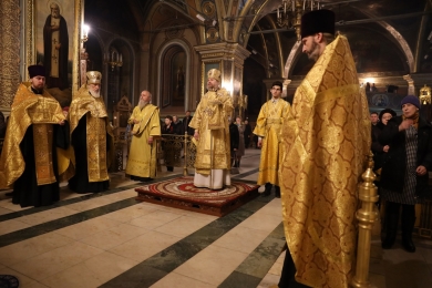 В канун Недели 23-й по Пятидесятнице епископ Леонтий совершил всенощное бдение в Казанском соборе
