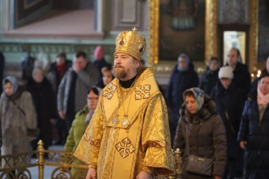 В Неделю о блудном сыне епископ Леонтий совершил Литургию в Казанском Соборе