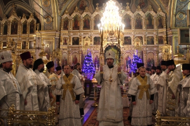 Епископ Леонтий возглавил Литургию в Казанском соборе