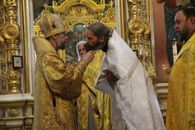Архипастырское богослужение в день памяти первоверховных апостолов Петра и Павла в Казанском соборе