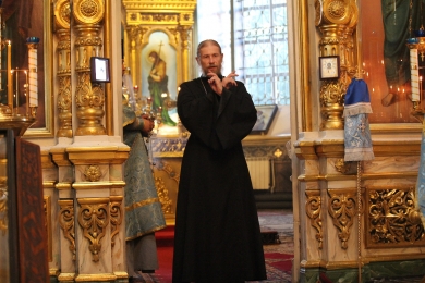 В канун праздника Казанской иконы Божией Матери епископ Леоний совершил всенощное бдение