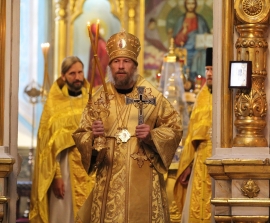 В день памяти святых благоверных князей Петра и Февронии епископ Леонтий совершил Литургию