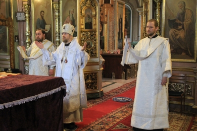 Епископ Леонтий совершил Литургию в Лазареву Субботу