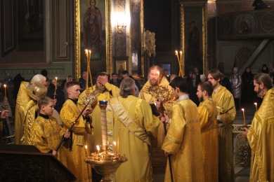 В канун Недели 26-й по Пятидесятнице епископ Леонтий совершил всенощное бдение в Казанском соборе